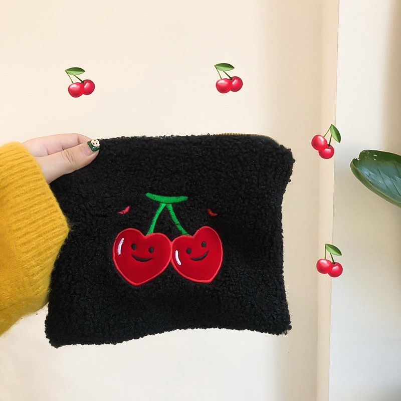 Hộp Bút Cherry Và Bánh Quy