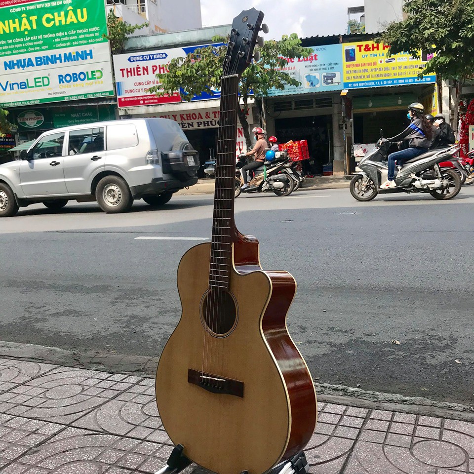 Đàn guitar Acoustic có ty chỉnh cong cần ET-01SV