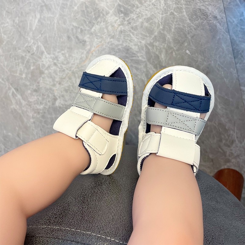 Giày xăng đan đế mềm chống trượt dành cho bé tập đi Walkers