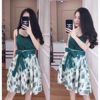 Đầm Xòe Hai Dây Cột Nơ Eo Dễ Thương