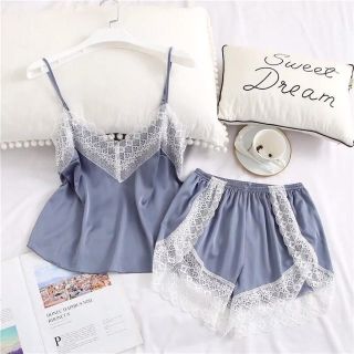 [ SiZE :M ,L ,XL 43-65kg ] Đồ Bộ Ngủ Lụa 2 Dây SEXY Phối Ren Trắng