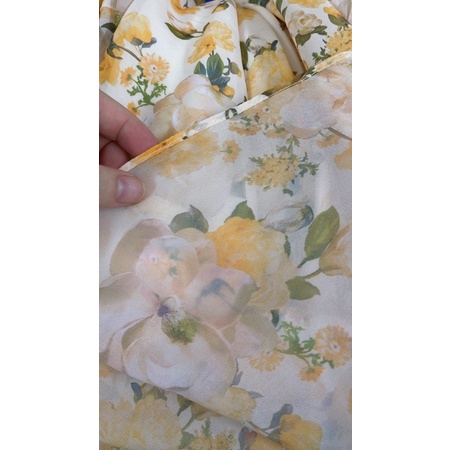 V113 Váy hoa vàng cổ vuông dáng dài vintage -  Modish and Chic