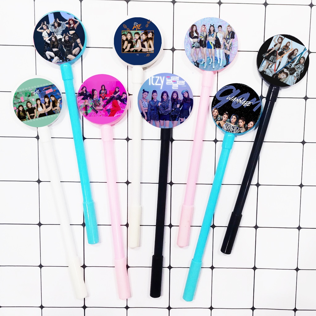 bút tròn GOT7 MAMAMOO ITZY RED VELVET BTI44 Bút lúc lắc idol kpop