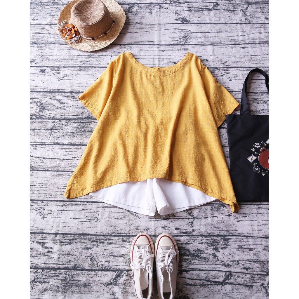 ÁO TRƠN CỔ TRÒN PHỐI HAI CÚC CÀI