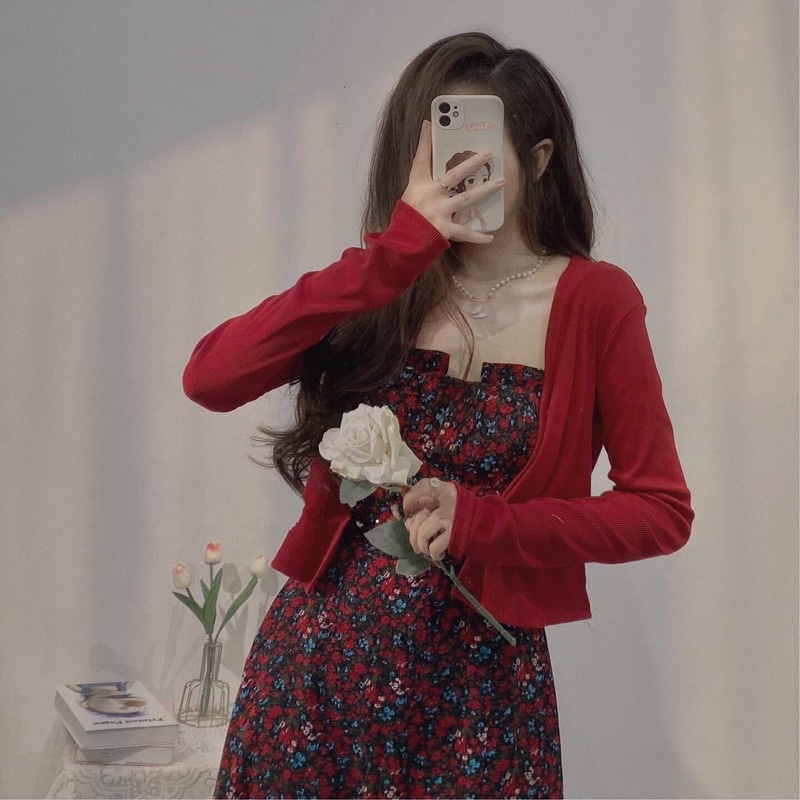 SET Đầm 2 dây hoa nhí mix Áo khoác dệt kim đỏ NÀNG CLOSET