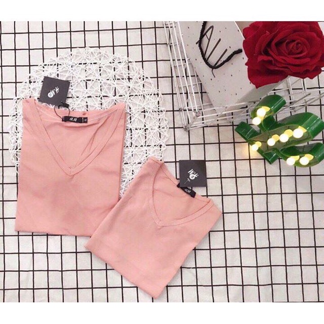 Áo cổ tim HM | BigBuy360 - bigbuy360.vn