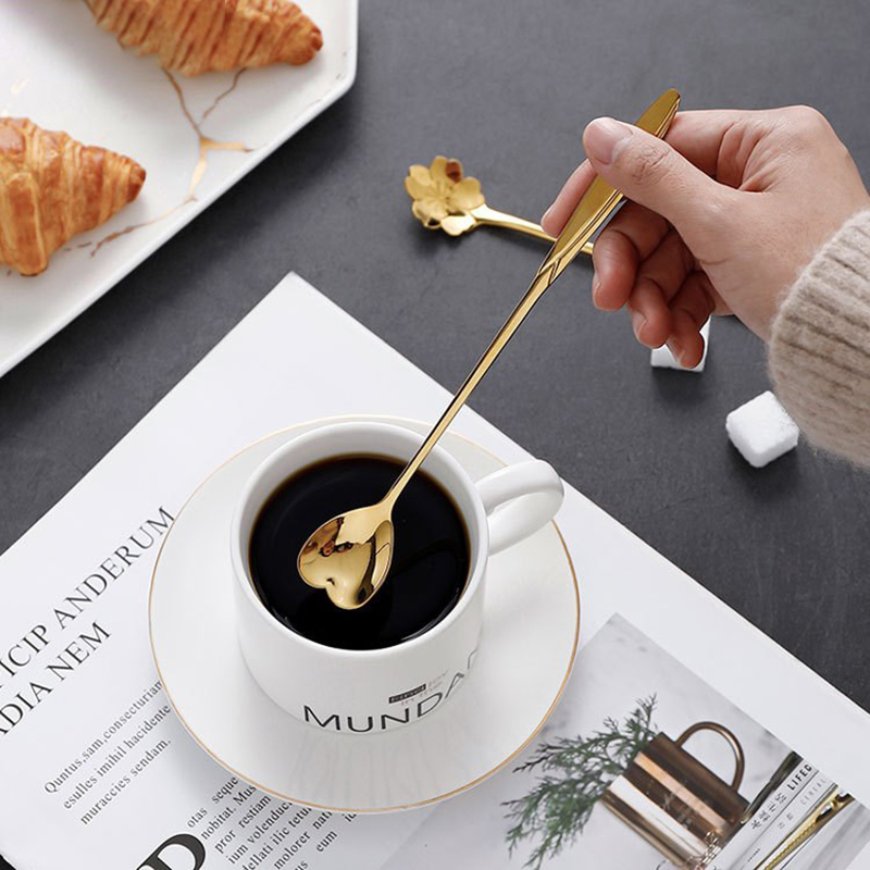 Thìa pha cafe/ chè/ ăn tráng miệng bằng kim loại hình hoa tinh tế thanh lịch