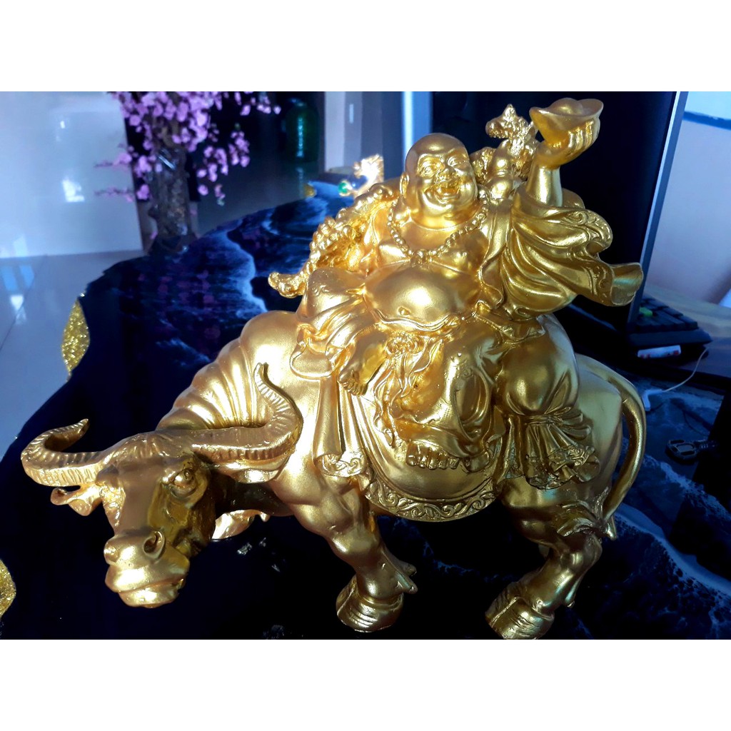 Tượng Trâu Vàng Phong Thủy dài 33 cm - Phật Di Lặc Ngồi  Trâu - Luxury Art