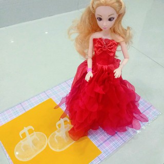 Đế giữ đứng cho búp bê Barbie