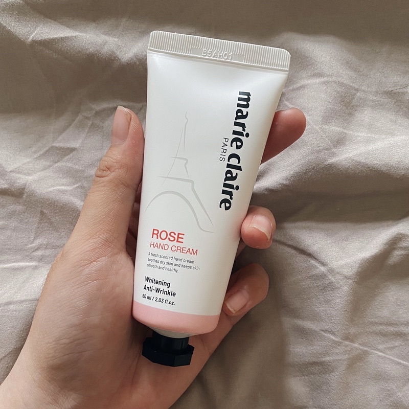 Kem dưỡng da tay hoa hồng Marie Claire