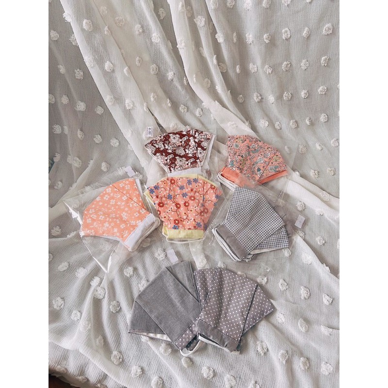 Set 2 khẩu trang em bé 2-10 tuổi