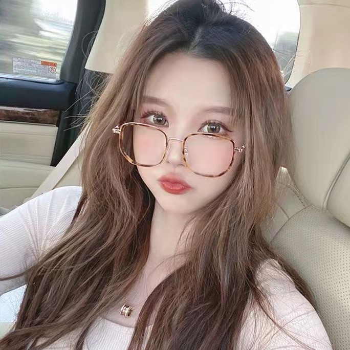 Kính Mát Gọng Vuông Phẳng Nhẹ Trong Suốt Chống Ánh Sáng Xanh 2022 Thời Trang Cao Cấp