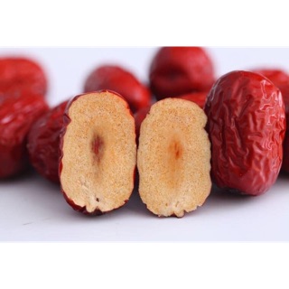 Táo đỏ khô tân cương