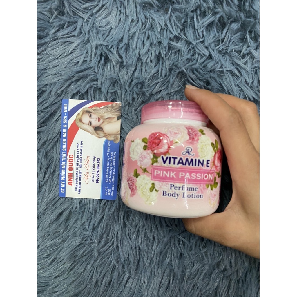 Kem massage vitamin e hoa hồng 200ml