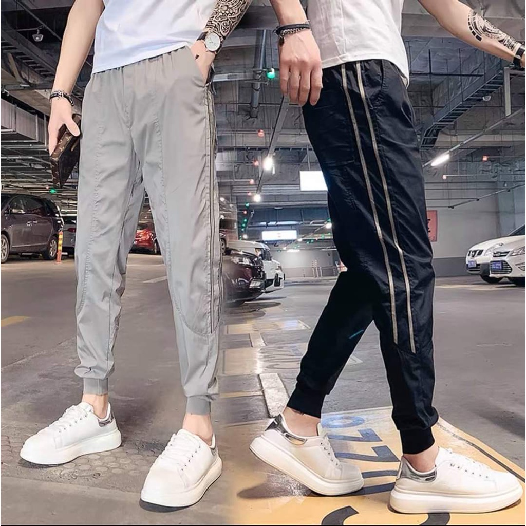 Quần Jogger Nam Thể Thao , Quần Sọc Dài Form Ống Rộng Bo Gấu Vải Gió Cao Cấp