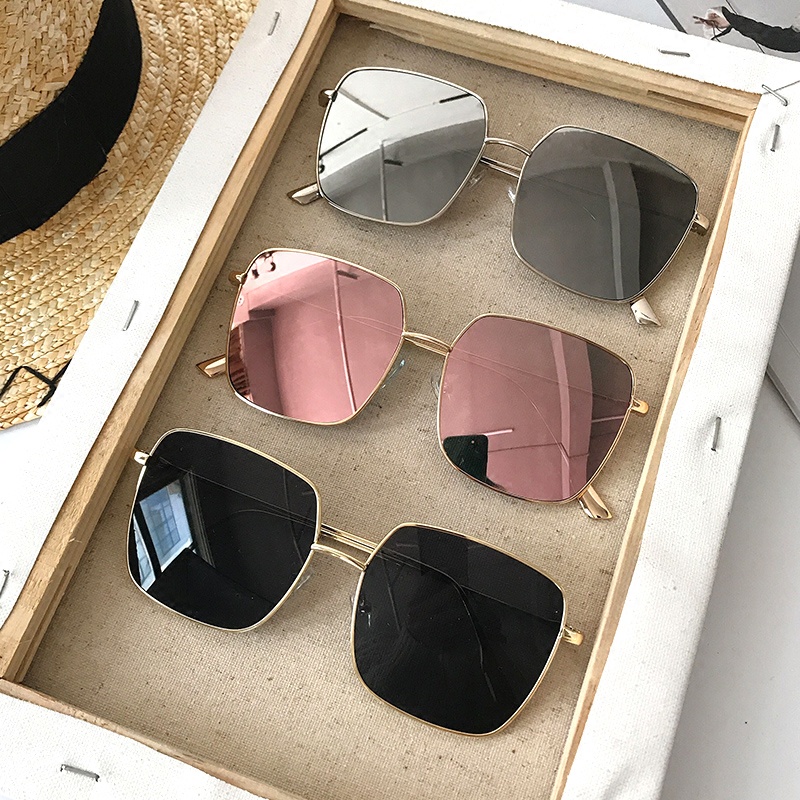 Kính Mát Gọng Vuông Lớn Chống Nắng Ngoài Trời Phong Cách Hàn Quốc Mới Cho Nữ