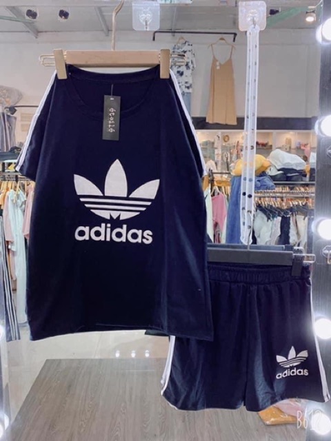 Bộ quần áo adidas