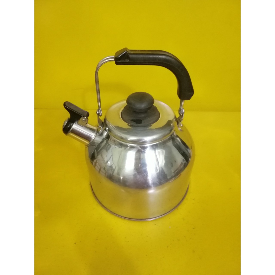 Ấm inox có còi hú nội địa Nhật (3.6L) (414), Dùng được bếp từ