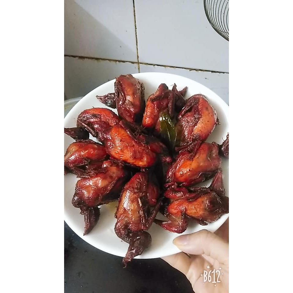 Chim cút ướp lá móc mật khay 10 con