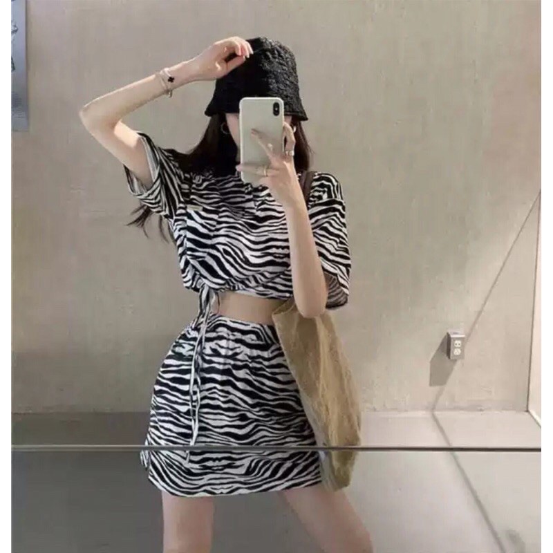 ✅❤️(KHÔNG HỞ BỤNG)SET VÁY NGỰA VẰN CÓ QUẦN TRONG | BigBuy360 - bigbuy360.vn