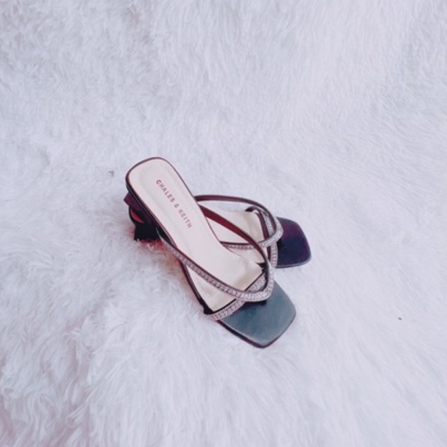 ZZ99- Giày / guốc cao gót kẹp dây đá 3 phân gót vừa êm chân dễ đi- hottrend( kẹp đá 3f gót thang)