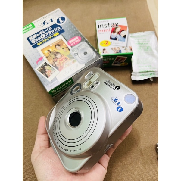 Máy chụp ảnh lấy liền Fujifilm Instax Mini 30 Cheki tặng kèm pin CR2 và 1 hộp film 10 tấm date 2023