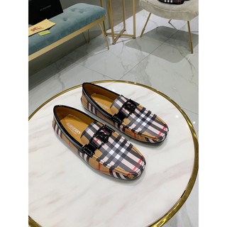 Giầy lười hoạ tiết kẻ sọc sang chảnh Burberry BBR