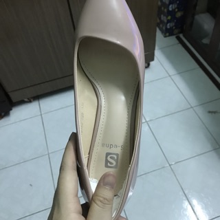 Thanh lý giày cao cấp các loại