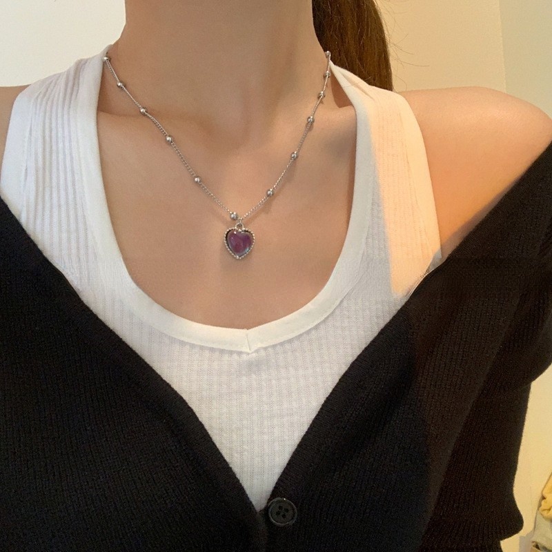 Vòng cổ mặt hình trái tim màu sắc retro phong cách Hàn Quốc thời trang
