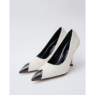 19821 - CAO GÓT ADDISON CLOSED TOE HEELS