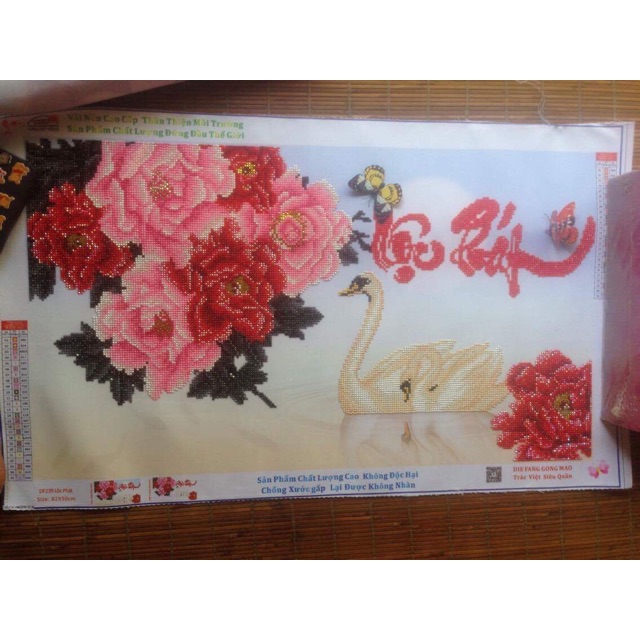 Tranh gắn đá thành phẩm chưa khung