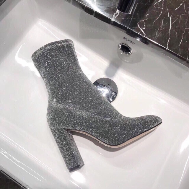 BOOT NHŨ