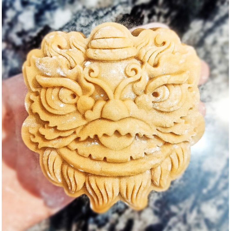 Khuôn trung thu teflon lò xo đầu lân M2