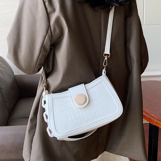 [Sẵn]Túi kẹp nách da sần cúc tròn phối quai nhựa S055 | BigBuy360 - bigbuy360.vn