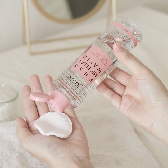 Nước tẩy trang Ju:Cy pH 5.5 Micellar Water Hút Các Chất Cặn Bã, Dầu Thừa Trên Da 200ml