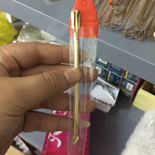 Đồ nails giá rẻ đẩy da - màu vàng bạc
