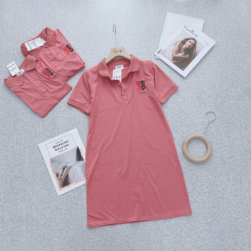 VÁY SUÔNG NỮ CỔ ĐỨC THÊU CHỮ MÀU HỒNG V36 | BigBuy360 - bigbuy360.vn