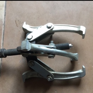 Vam 3 càng ( 3 chấu ) tháo vòng bi đa năng 3” -75mm MEINFA  HOẶC YETI ( hàng chính hãng )