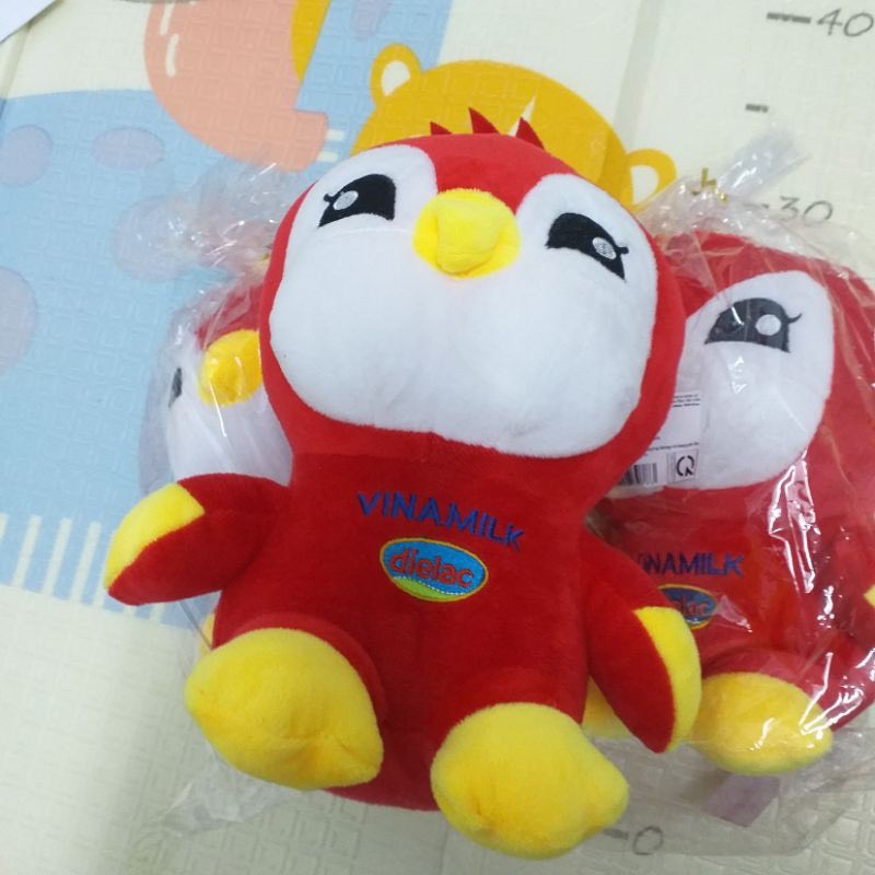 Thú Bông Hình Chim Cánh Cụt - Hàng Khuyến Mãi Vinamilk