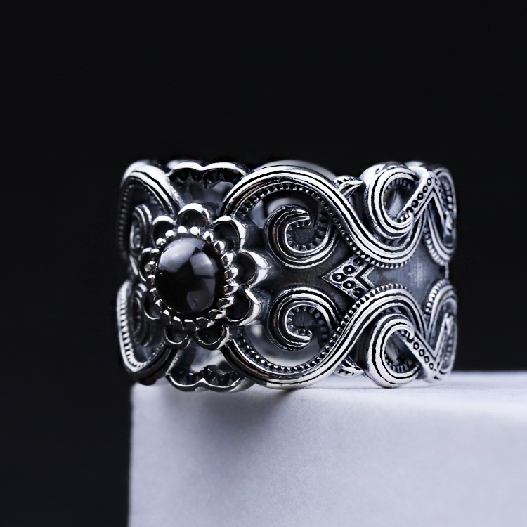 Nhẫn nam nữ tròn Merin Accessories màu bạc thời trang chất Titan đẹp đơn giản không gỉ - Nhẫn Hoa Đá