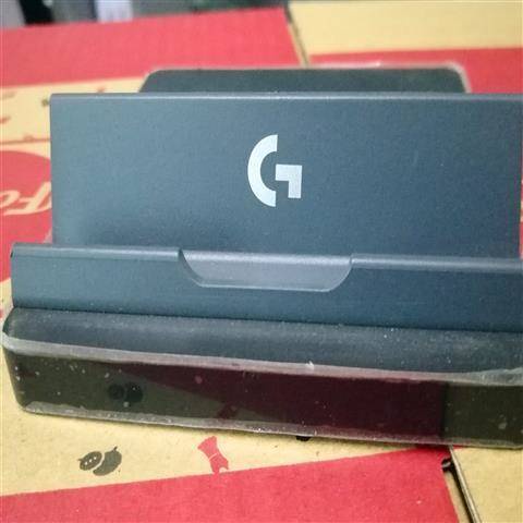 Giá đỡ máy tính bảng Logitech K375s G613