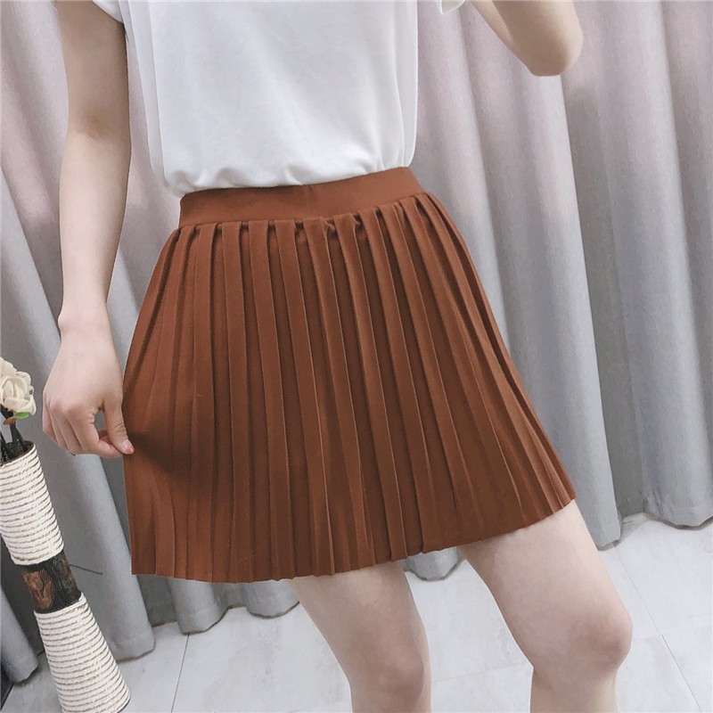 chân váy ngắn xếp ly