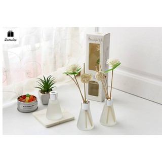 Tinh dầu nước hoa để phòng
