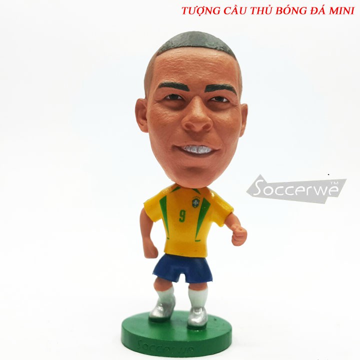 Tượng cầu thủ bóng đá Ronaldo De Lima ( Brazil )