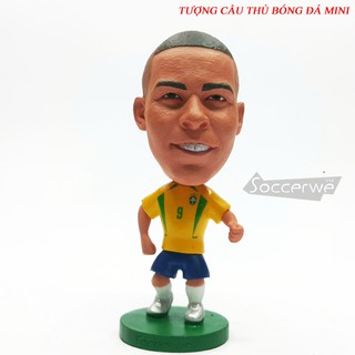 Tượng cầu thủ bóng đá Ronaldo De Lima ( Brazil )