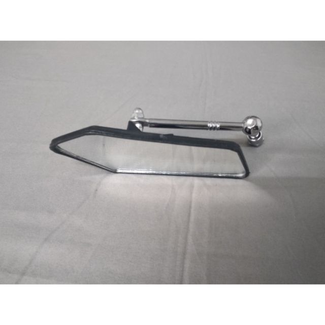 Gương chiếu hậu xe