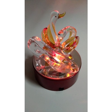 Đèn trang trí hình thiên nga bằng thủy tinh