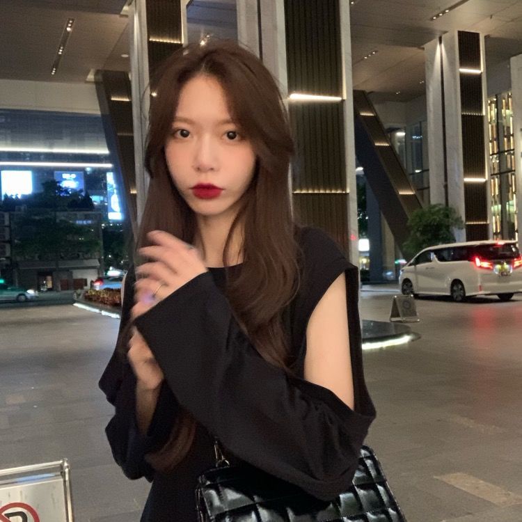 Áo thun dài tay hở vai dáng rộng thời trang xuân thu kiểu Hàn Quốc trẻ trung 2021 cho nữ