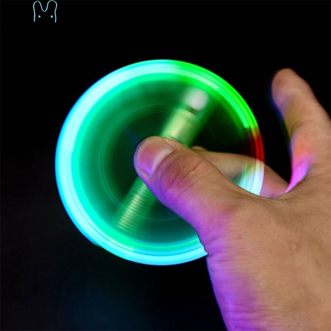 Bút Bi Có Đèn Led Nhiều Màu Sắc