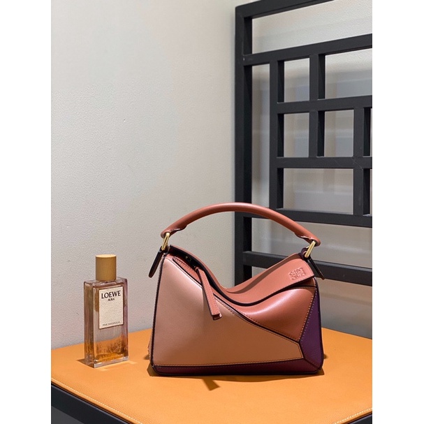 Túi xách loewe size 24 cm rất xinh